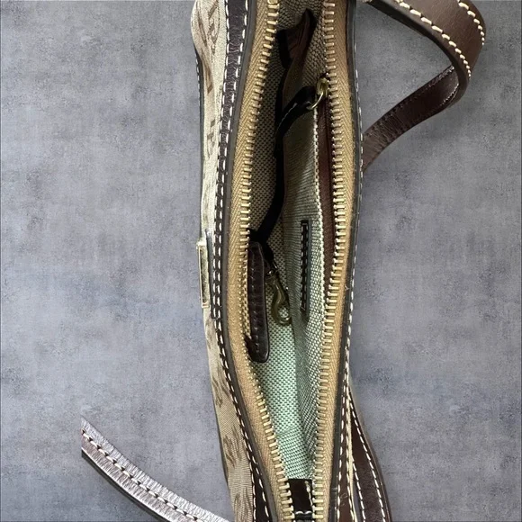 Dooney & Burke Small Purse - Picture 9 of 13